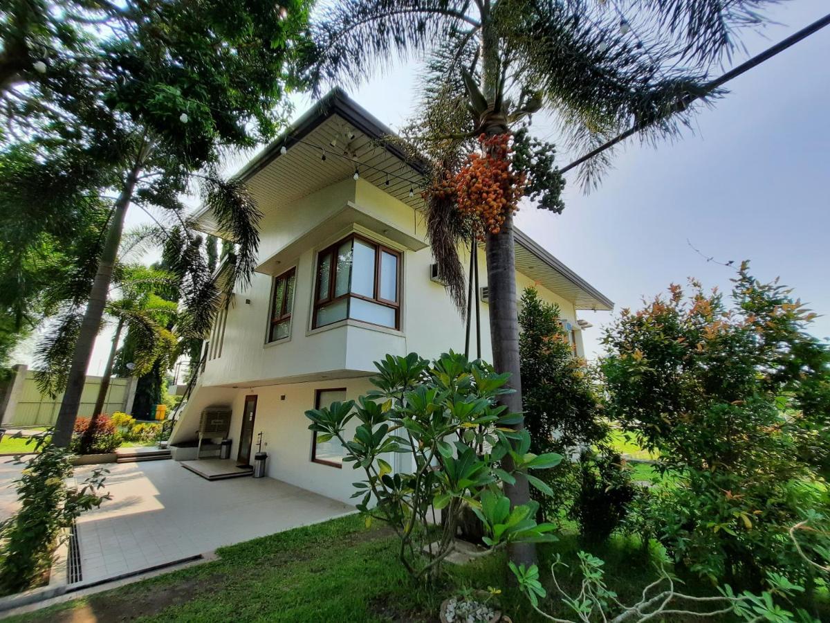 Estancia De Lorenzo Tarlac Bagian luar foto
