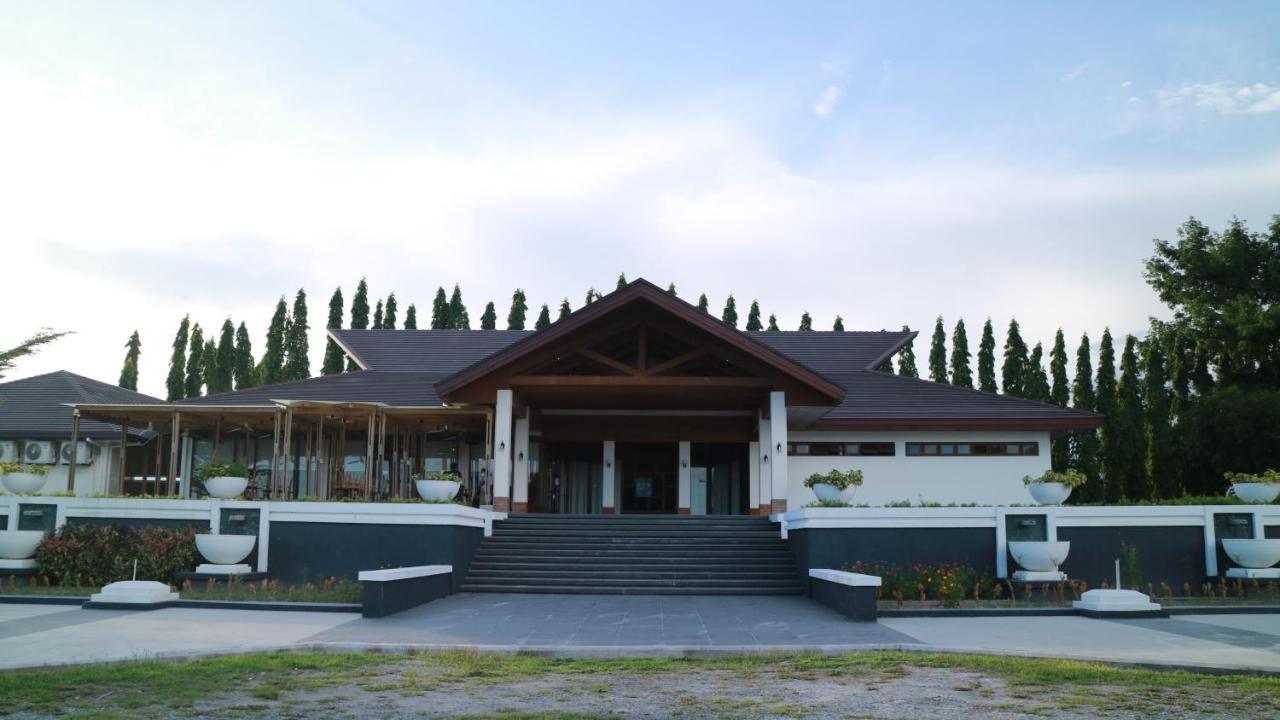 Estancia De Lorenzo Tarlac Bagian luar foto
