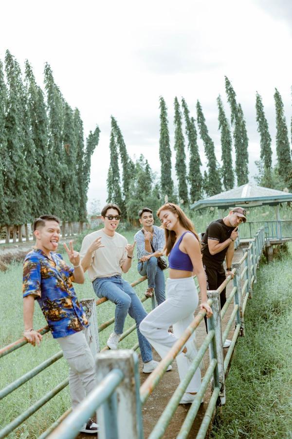 Estancia De Lorenzo Tarlac Bagian luar foto
